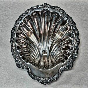 Large Nautilus Shell Centerpiece Bowl 1847 Rogers Bros Heritage Silverplate